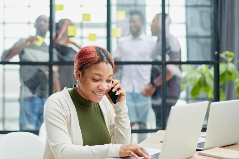 Read more about the article Harnessing the Power of Cloud Telephony for Small Businesses